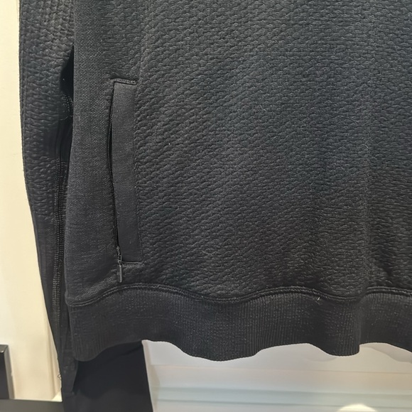 Size 10 Lululemon Quarter Zip - Picture 3 of 7